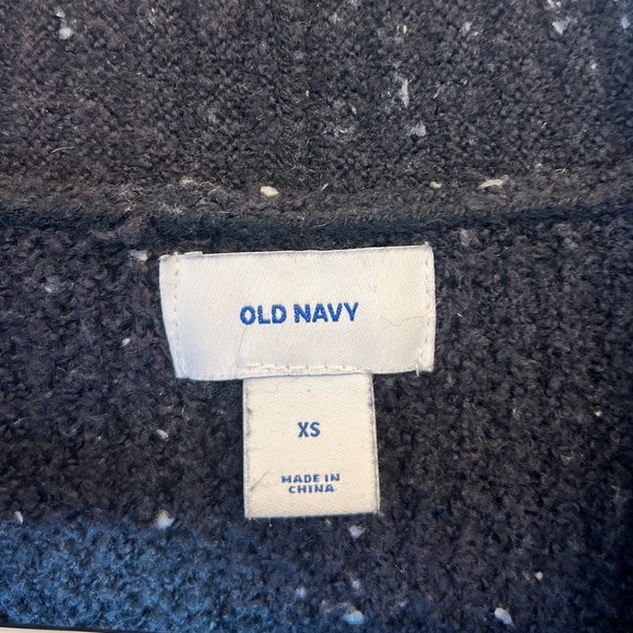 Black Old Navy Sweater - Picture 2 of 3